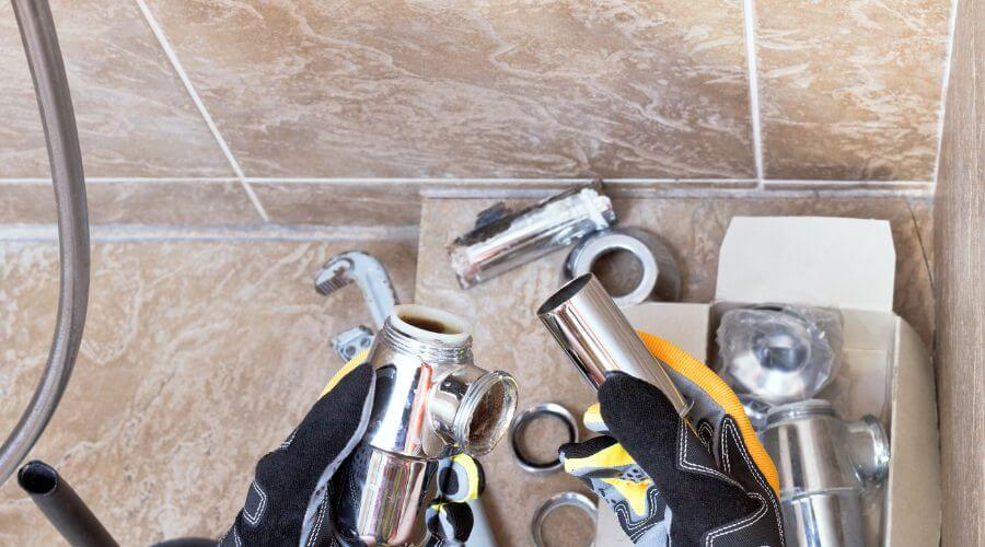 Professional gutter cleaning in Eatonton, GA